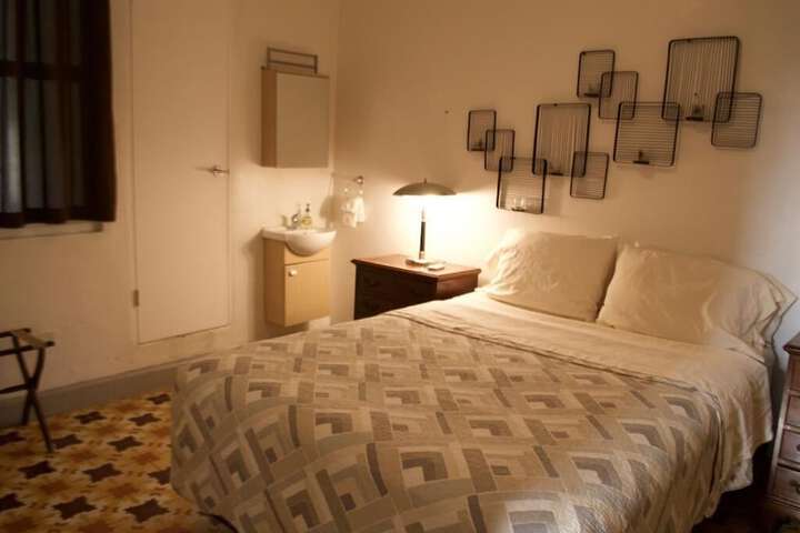 Room 7 of 10