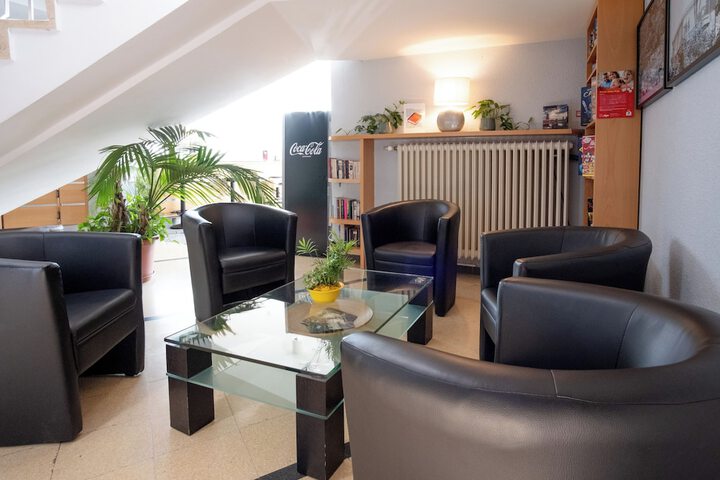 Guest Lobby