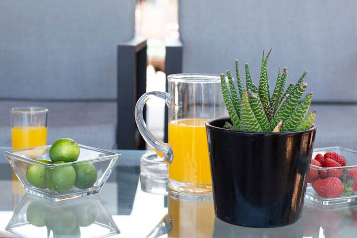 Breakfast/Coffee Service 44 of 65