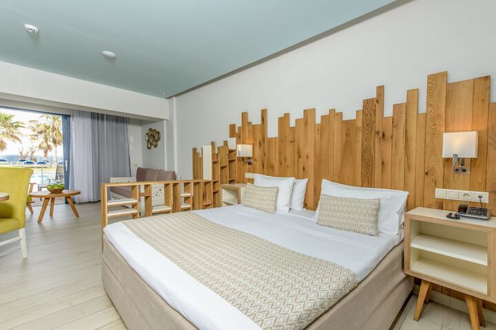Room 18 of 168
