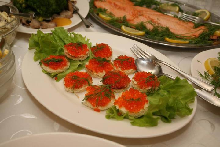 Dining 31 of 45