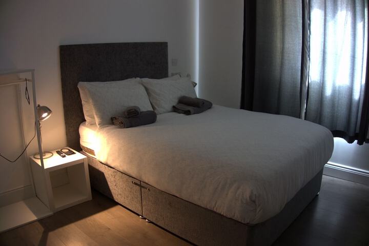 Room 21 of 121