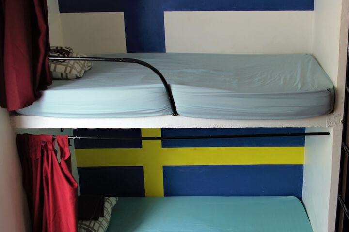 Room 6 of 43
