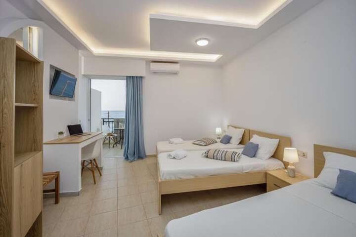 Room 34 of 59