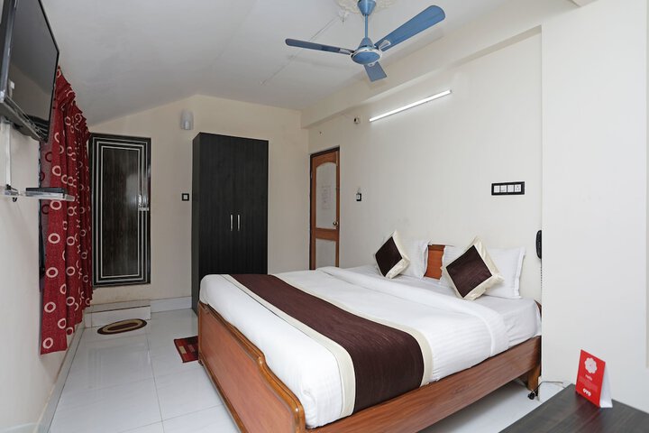 Room 13 of 24