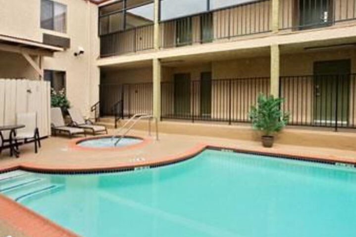 Pool 32 of 37
