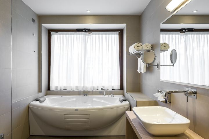 Room 21 of 81