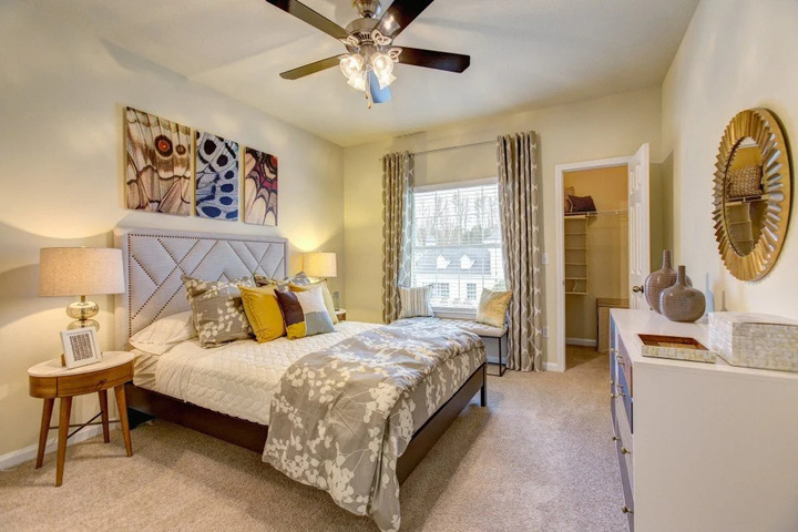 Room 5 of 15
