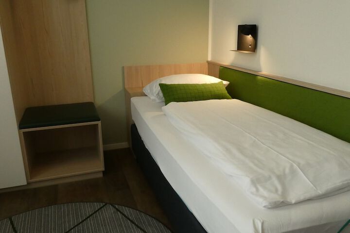 Room 14 of 45