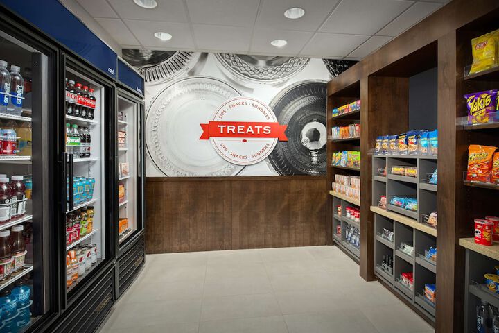 Snack bar