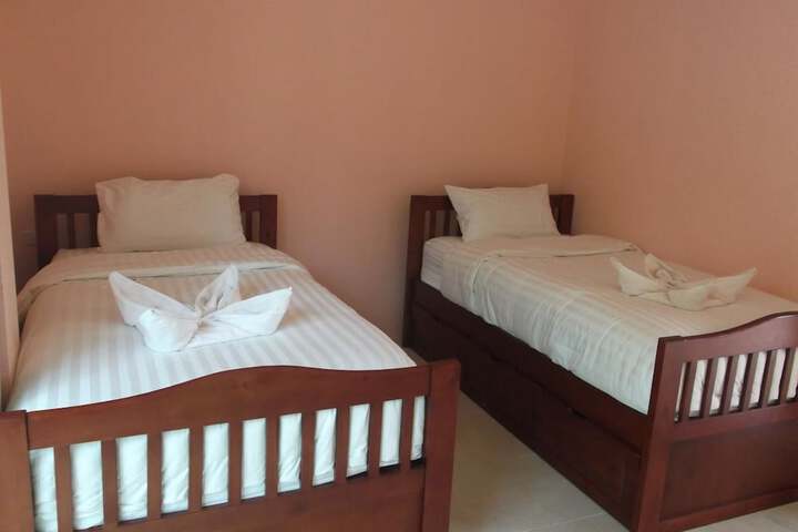 Room 6 of 19