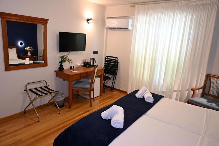 Room 7 of 50