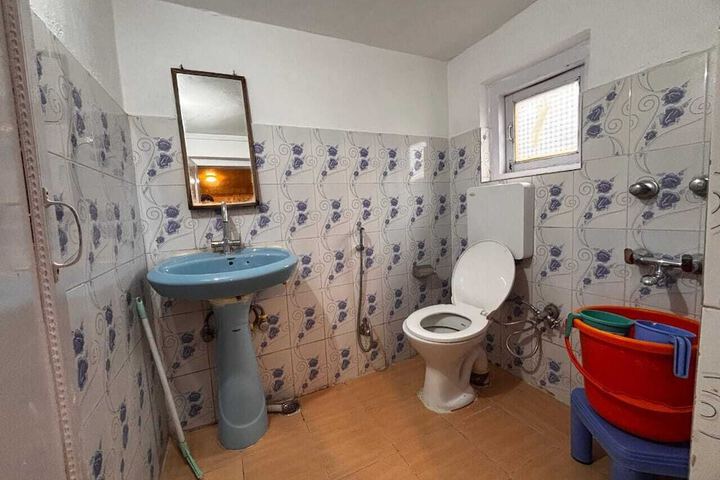 Room 18 of 23