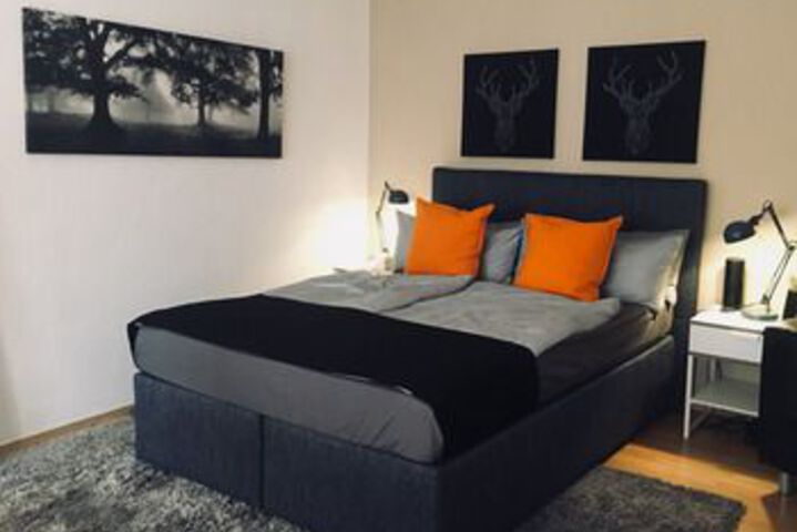 Room 13 of 20