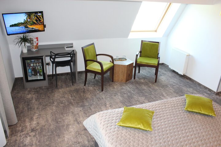 Room 6 of 46