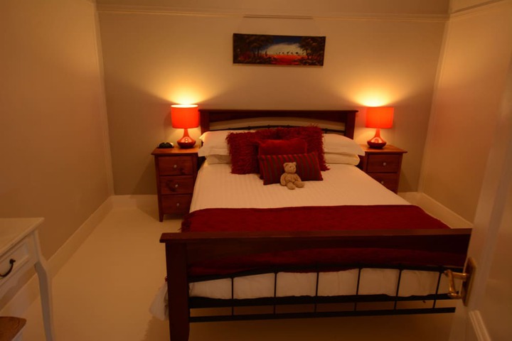 Room 9 of 36