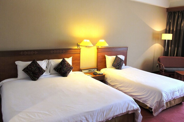 Room 10 of 94