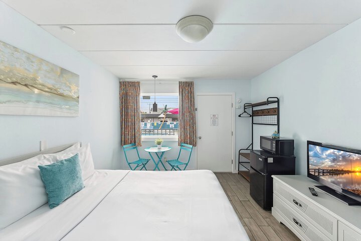 Room 35 of 75
