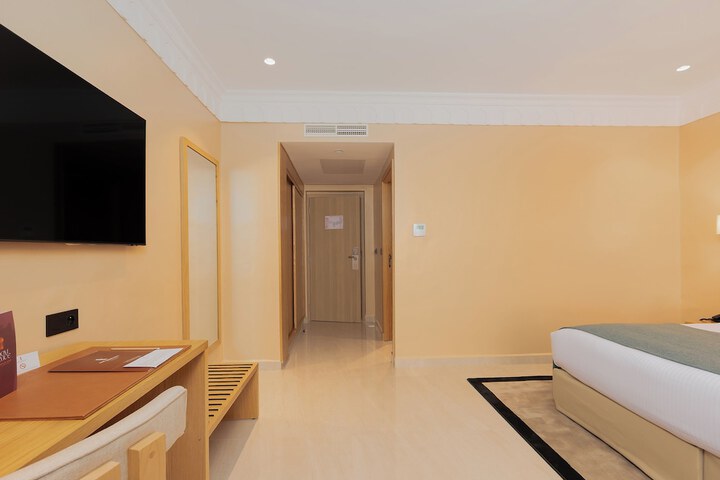 Room 11 of 39