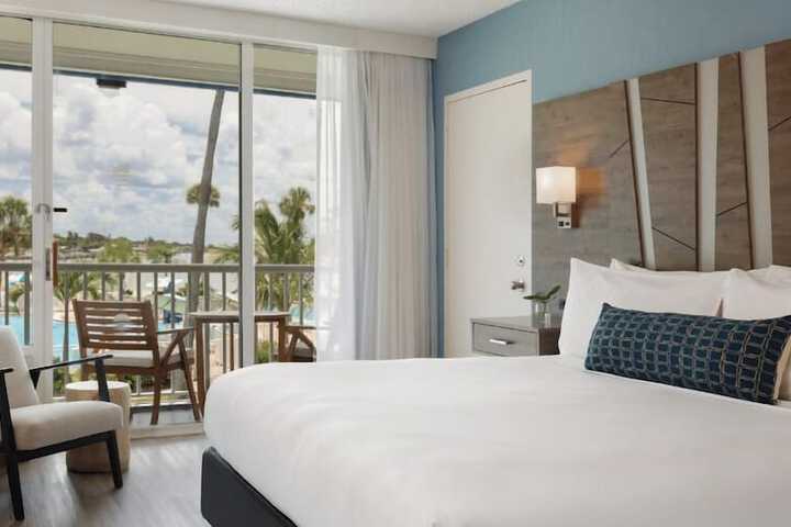 Room 21 of 87