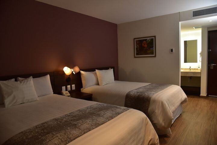 Room 10 of 44