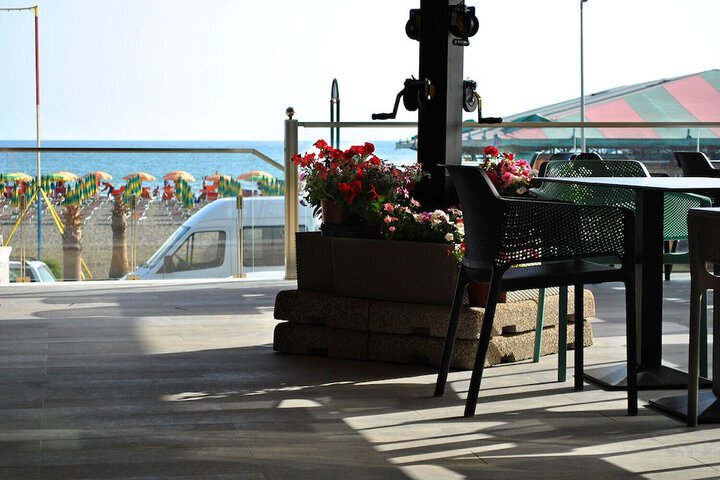 Terrace/Patio 23 of 25