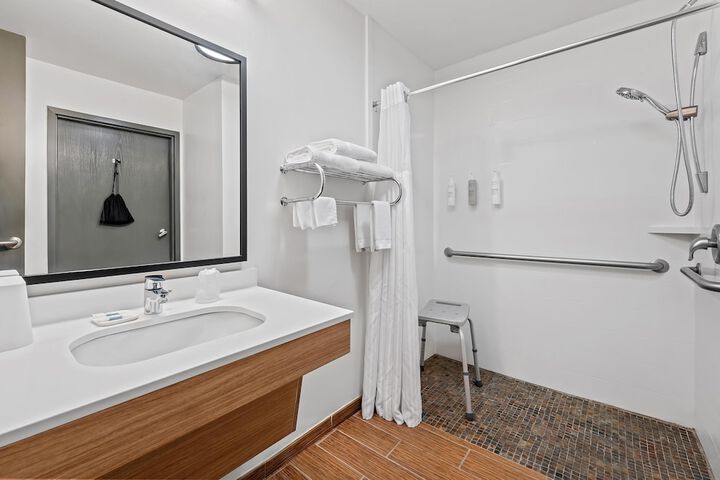 Bathroom shower