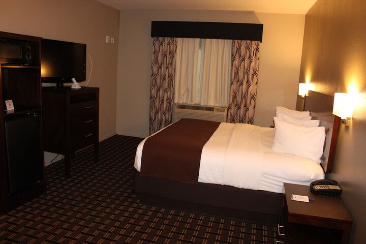 Room 11 of 65