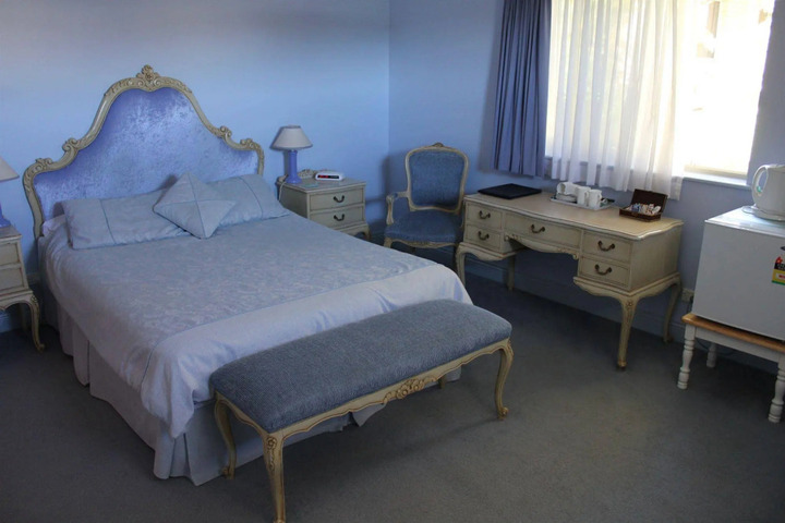 Photo 10