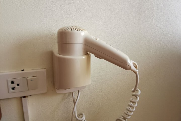 Room 10 of 81
