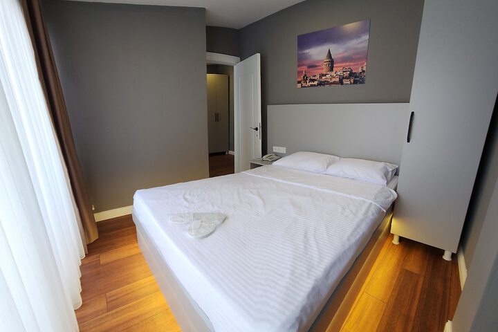 Room 25 of 73