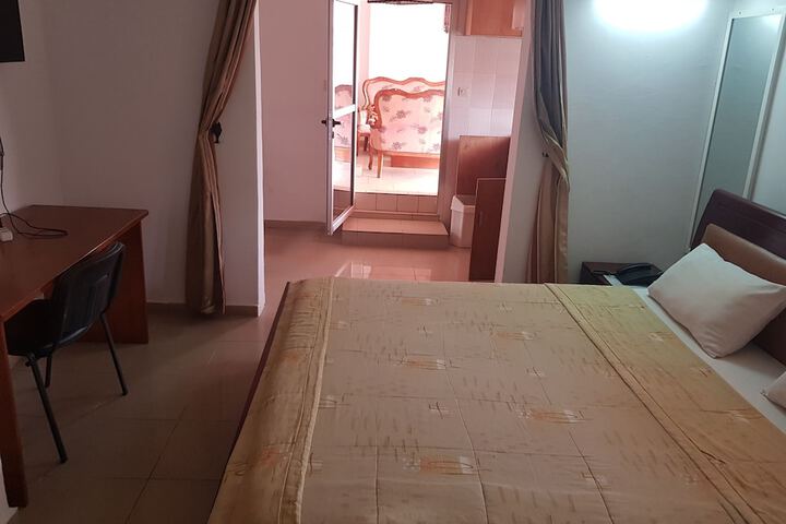 Room 50 of 130