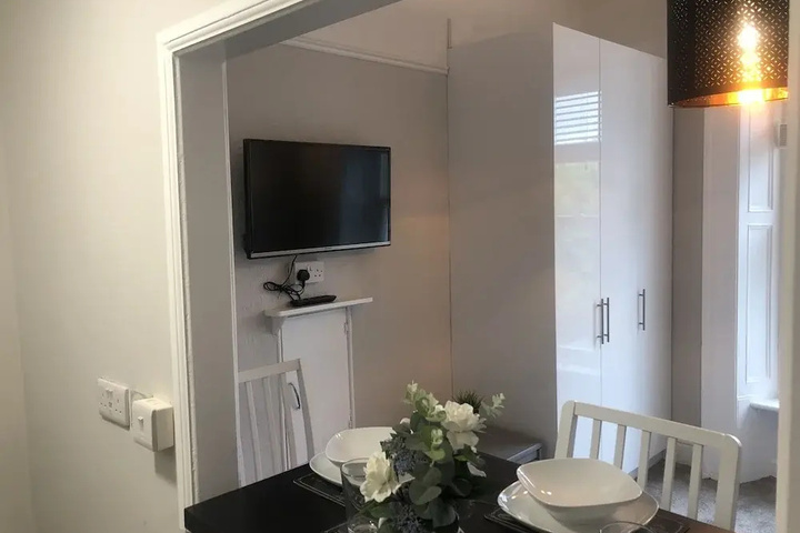 Room 3 of 17