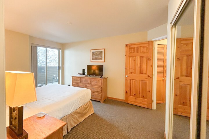 Room 10 of 70