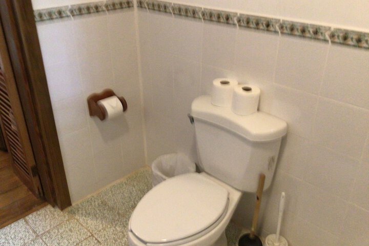 Room 202 of 292