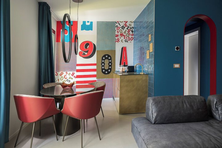 Room 3 of 85