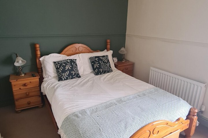 Room 4 of 78