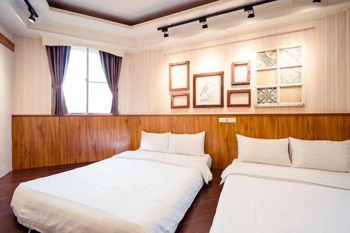 Room 9 of 232