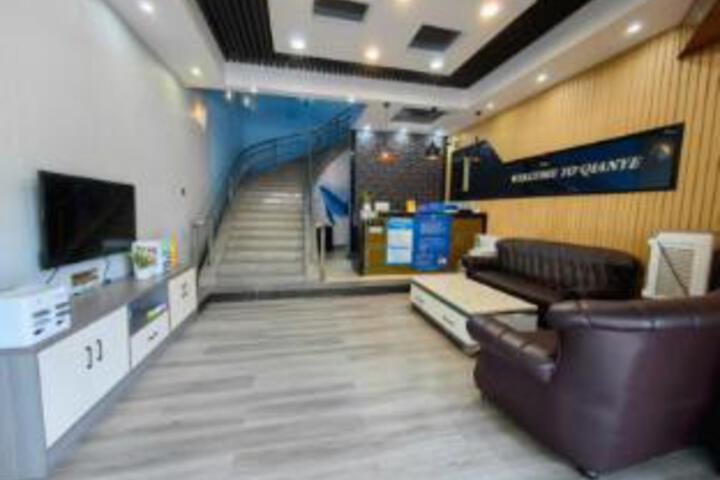 Junbo Hotel (Jiangmen Wuyi University Branch)