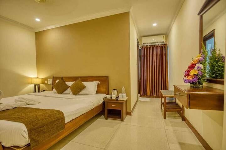 Room 4 of 97