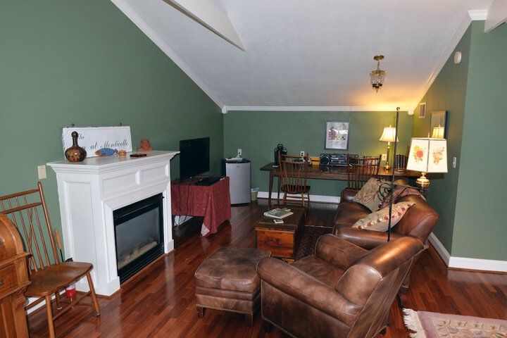 Room 19 of 50
