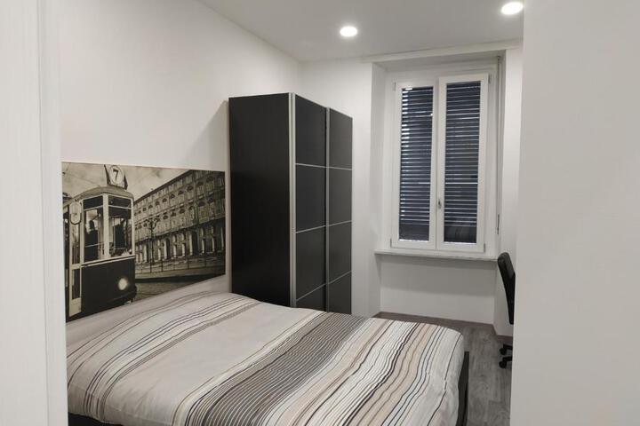 Room 3 of 9