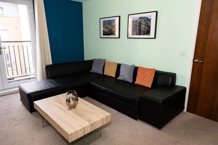 Room 5 of 17
