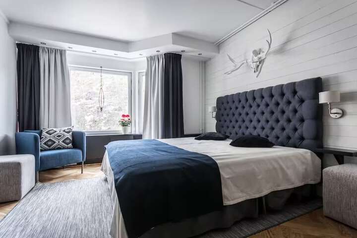 Room 252 of 865