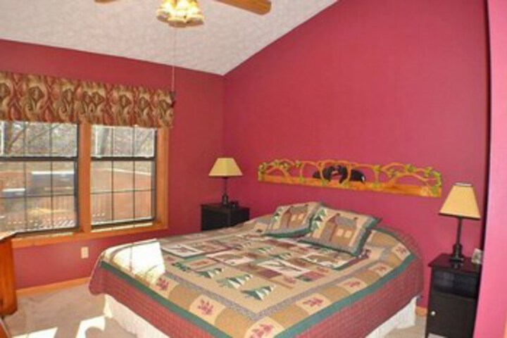 Room 34 of 47