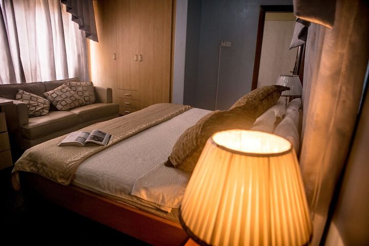 Room 11 of 20