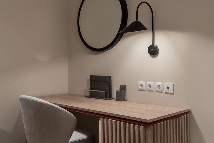 Room 7 of 49