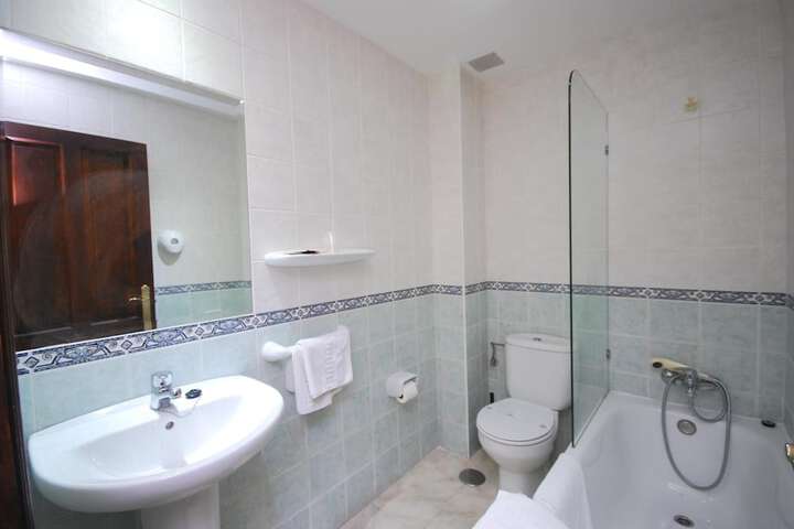 Room 20 of 37