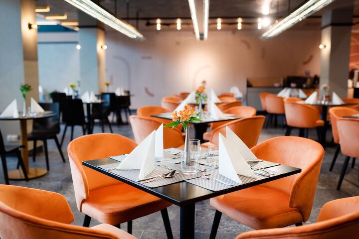Dining 59 of 71