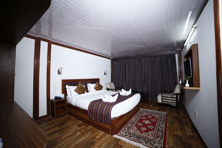 Room 8 of 29